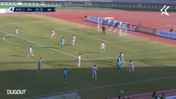 Lee Jun-hee's wondergoal against Gimcheon